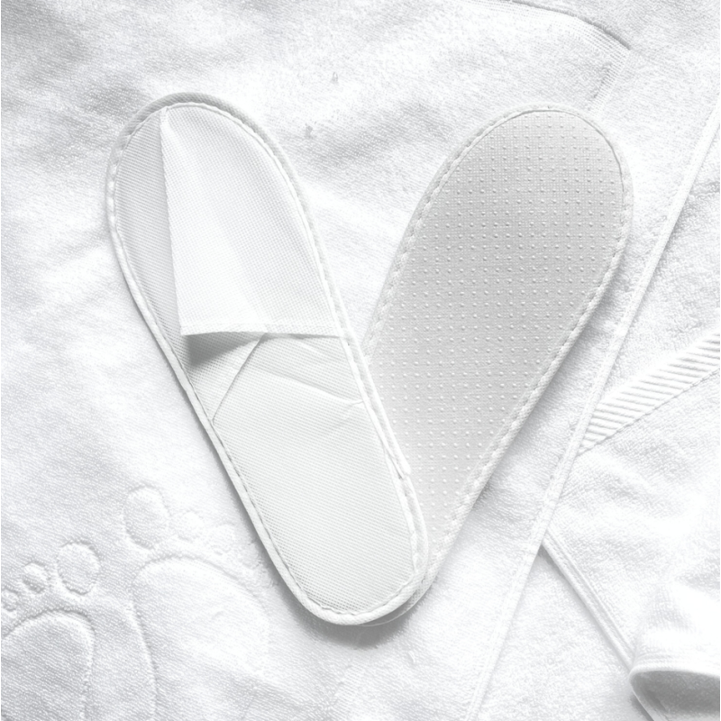 Kapcie hotelowe z flizeliny jednorazowe antypoślizgowe