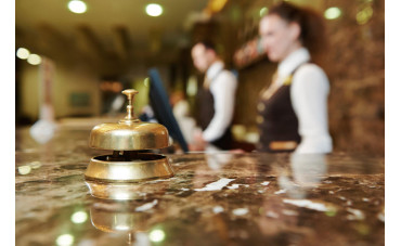 Czy hotel może żądać numeru dowodu osobistego?